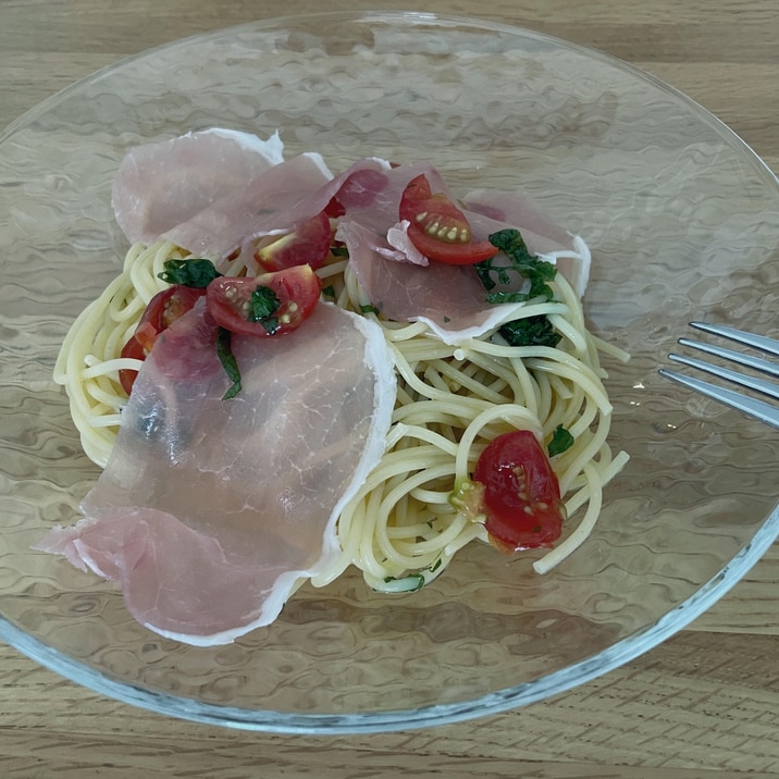 映える!!冷製トマハムパスタ!!